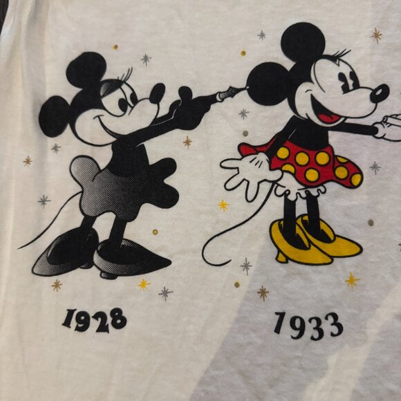 Vintage 80s Disney Minnie Through the Years Tee, Size small / medium - Picture 3 of 12